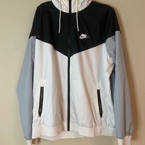 Nike windbreaker jacket